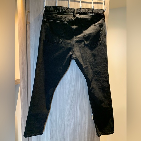 Old Navy Built-in Flex black skinny jeans (36 x 30) - Picture 2 of 6